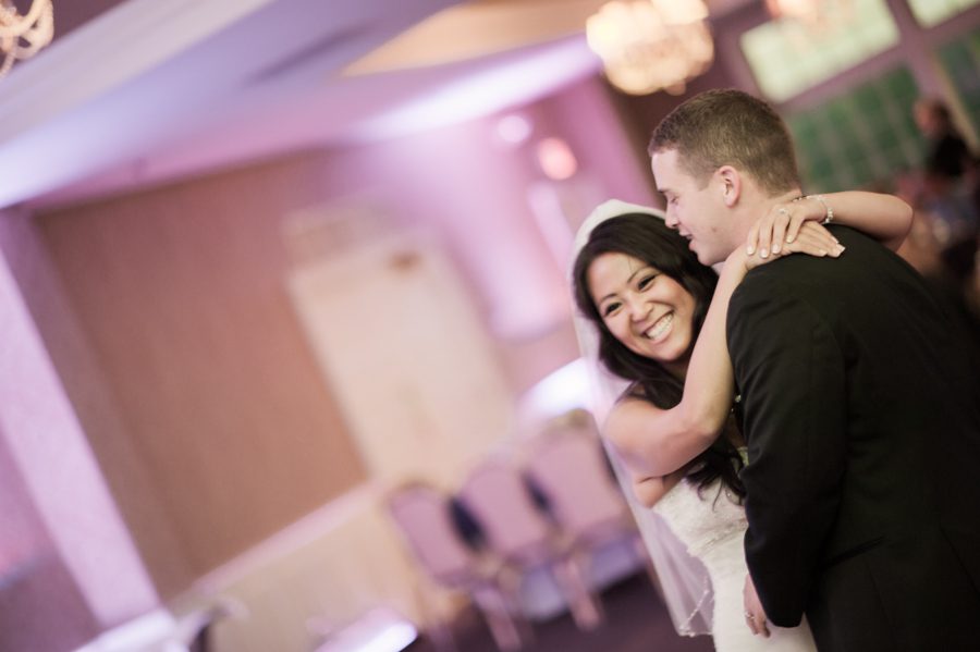 First dance between Kelly and Rob during their wedding at the Neshanic Valley Golf Course in Neshanic Station, NJ. Captured by northern NJ wedding photographer Ben Lau.