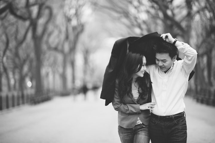 Central Park engagement session in NYC. Captured by NYC wedding photographer Ben Lau.