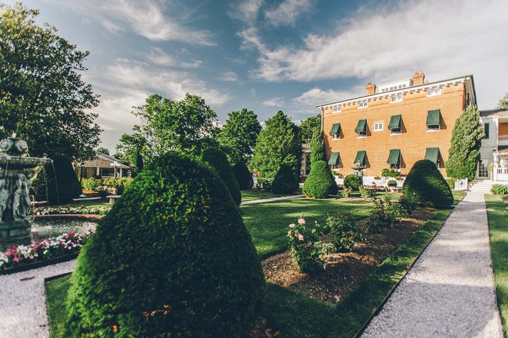 Wedding at the Antrim 1844 Country House in Taneytown, MD. Captured by Baltimore wedding photographer Ben Lau.