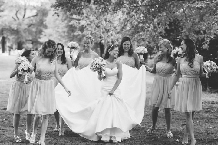 Wedding photos at the Indian Trail Club wedding in Franklin Lakes, NJ. Captured by Northern NJ wedding photographer Ben Lau.