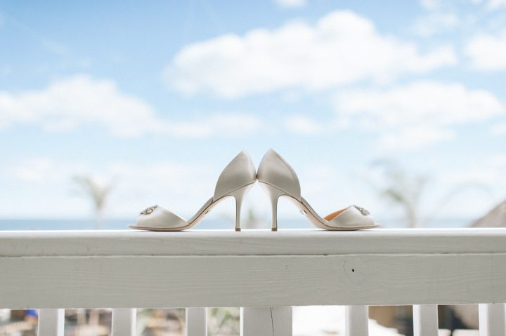 Wedding details at the Sea Shell Resort in Long Beach Island, NJ. Captured by NJ wedding photographer Ben Lau.