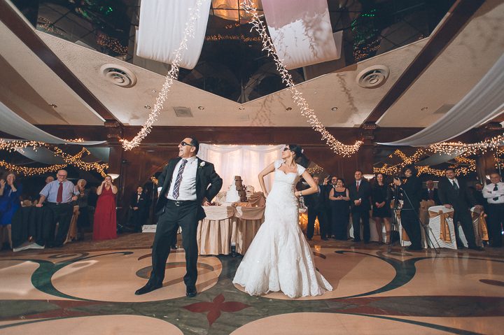 First dance at Crest Hollow Country Club. Captured by NYC wedding photographer Ben Lau.