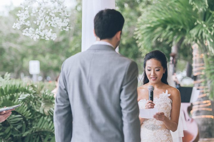 Wedding ceremony at the Red Fish Grill in Miami, FL. Captured by Miami wedding photographer Ben Lau.