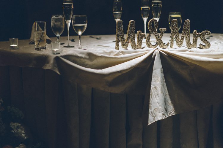 Table decor for a wedding at The Palace at Somerset Park. Captured by Northern NJ wedding photographer Ben Lau.