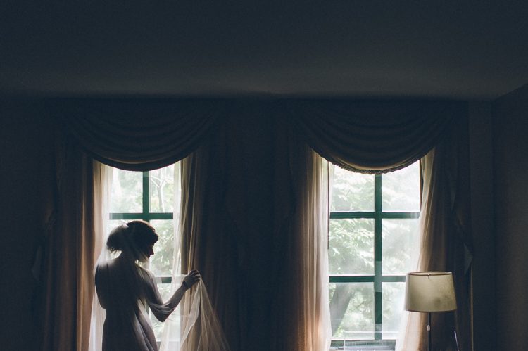 Il Bacco Wedding in Little Neck, NY - captured by NYC photojournalistic wedding photographer Ben Lau.