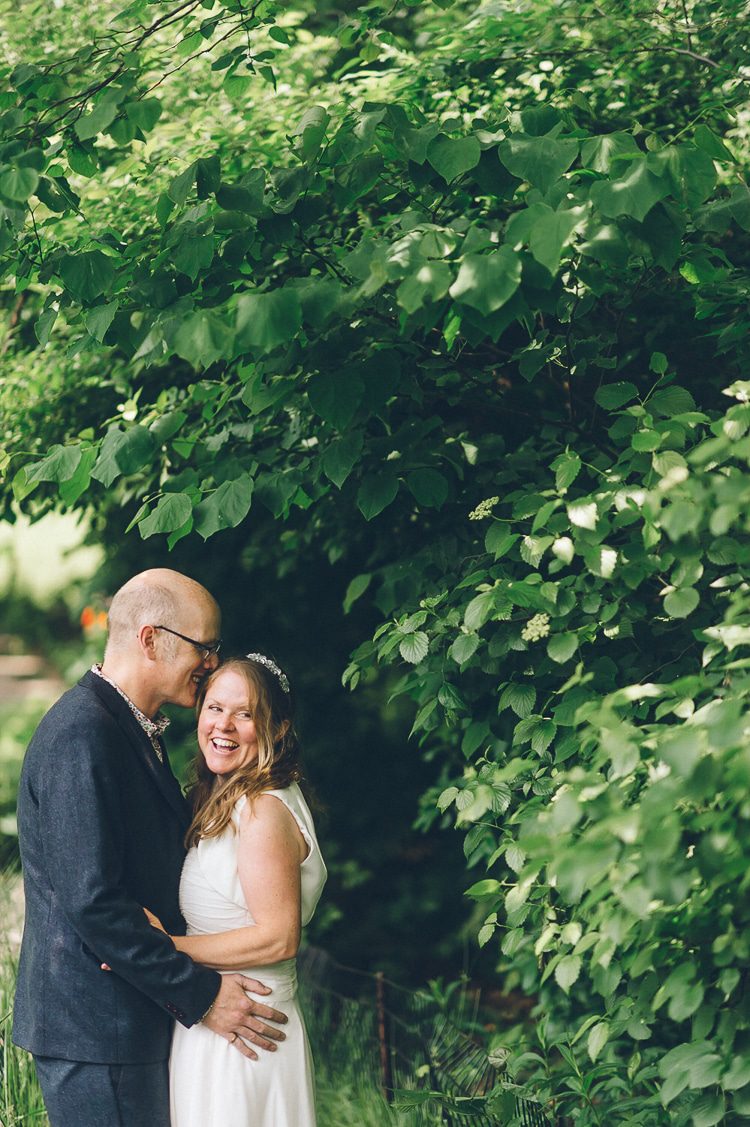 Central Park elopement in NYC, captured by NYC elopement wedding photographer Ben Lau.