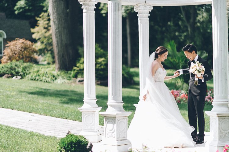 Old Tappan Manor wedding in Old Tappan, NJ - captured by North Jersey photo-documentary wedding photographer Ben Lau.