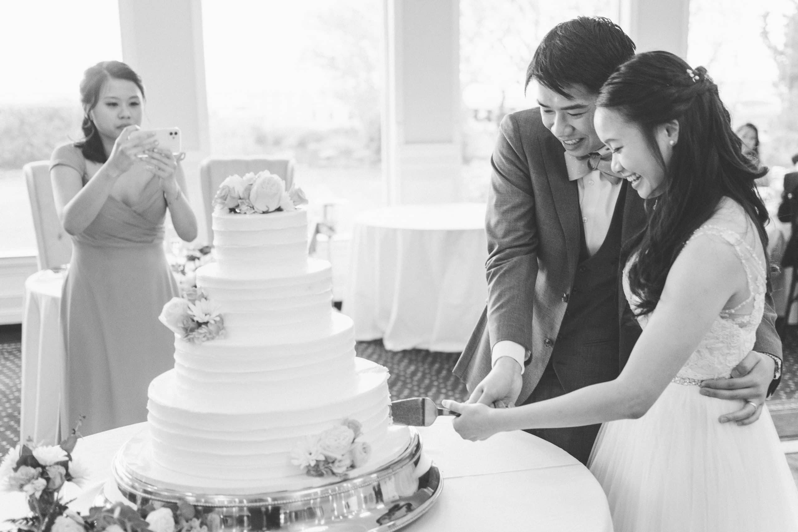 Lands End Catering in Sayville, NY - captured by Long Island wedding photographer Ben Lau.